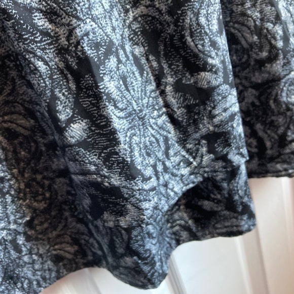 H&M SIZE 4 DRESS - Picture 5 of 10